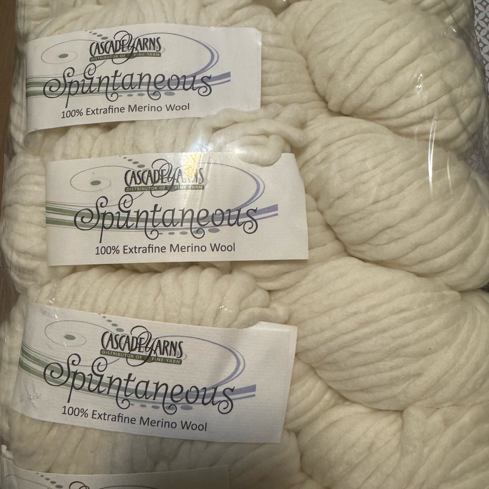 Cream Chunky Wool yarn